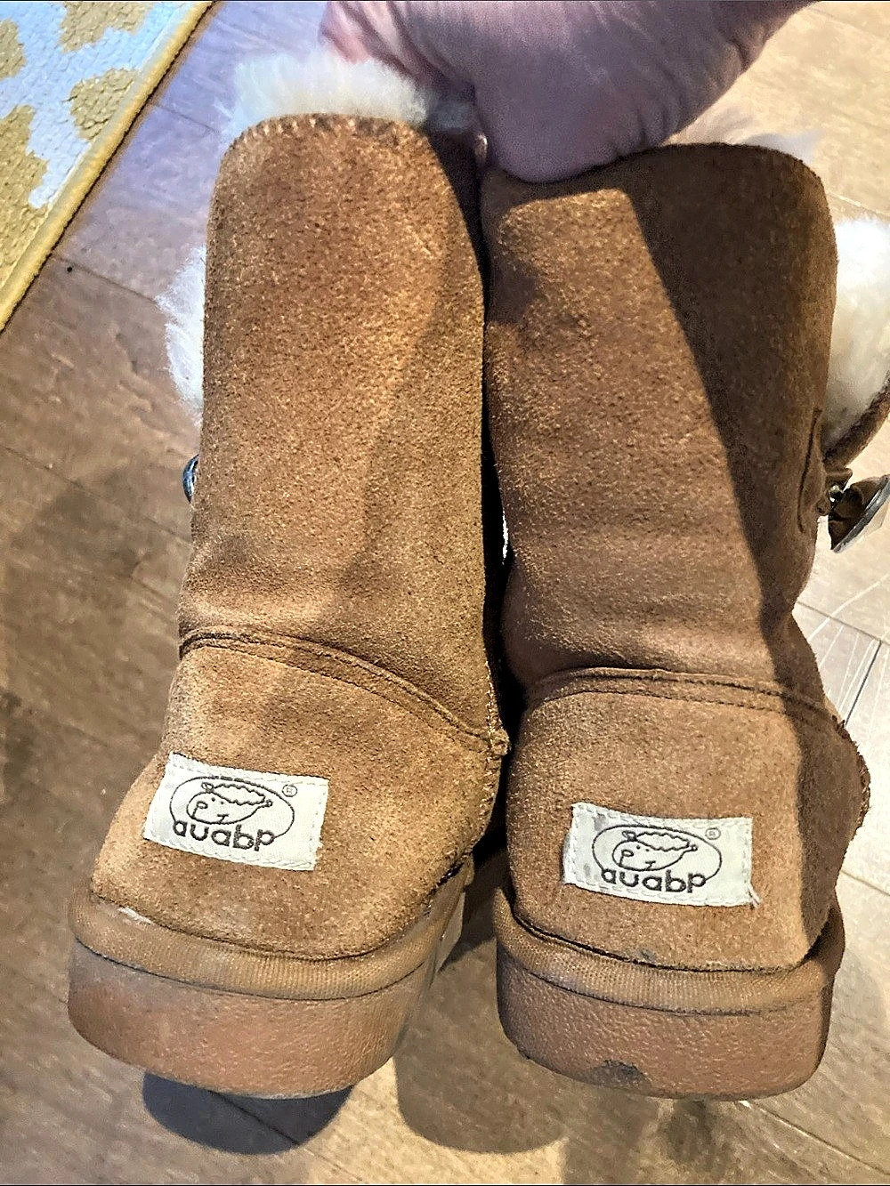 Auabp
Suede Winter Boots in Brown US 9